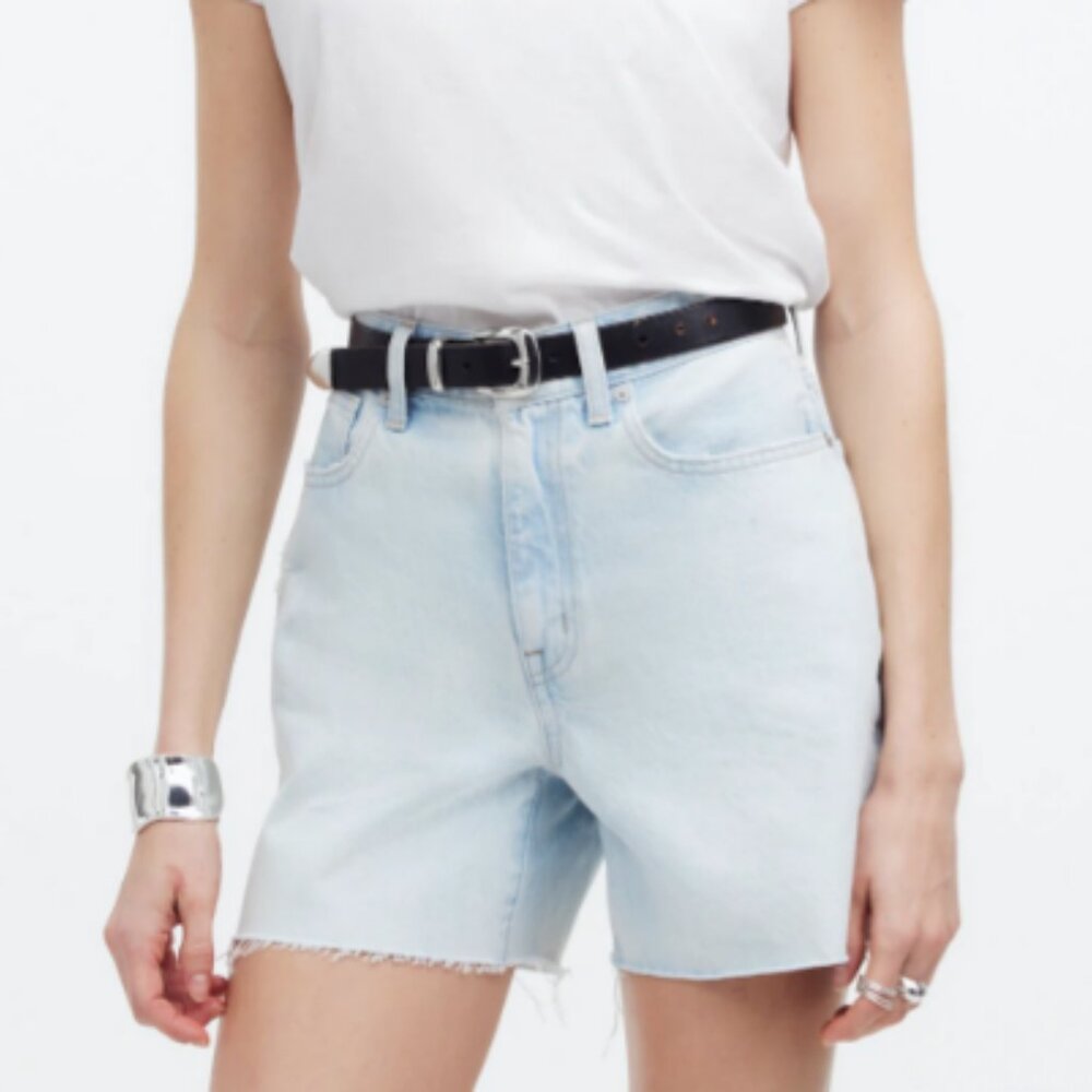 Madewell The '90s Mid-Length High Rise Jean Short Pearlman Wash - NWT Size 33/14